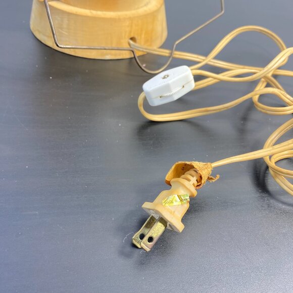 Hand Crafted Wood Lantern Table Lamp Electric Light Flicker Bulb Mason Jar. - Picture 5 of 10